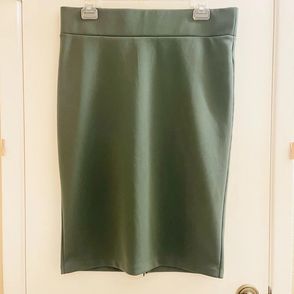 Ivy Green ELOQUII Pencil Skirt Size 18 NWOT - Picture 5 of 10